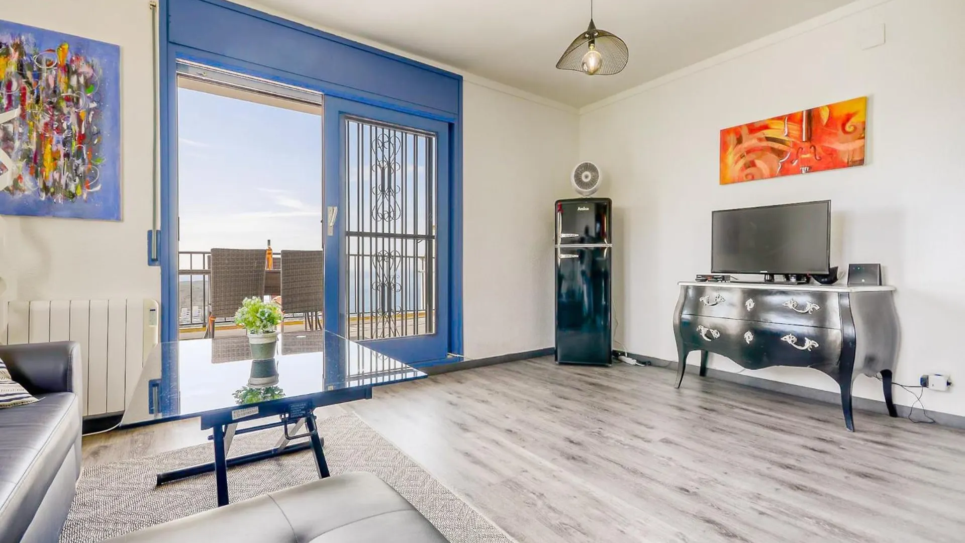 Apartment In Roses By The Beach
